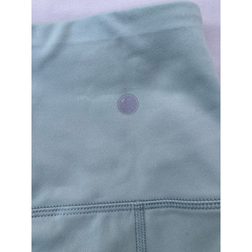 Yogalicious Women’s 7” Lux Shorts Green NWT  Size XLarge - Picture 4 of 5